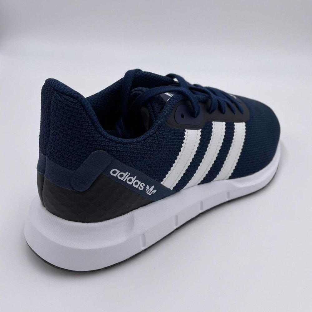 Adidas Swift Run RF Navy / White Shoes - Picture 8 of 8